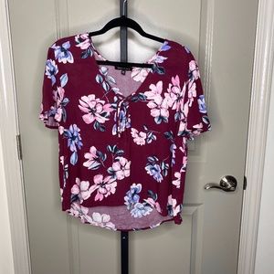 Kendall & Kylie Floral Blouse Size M